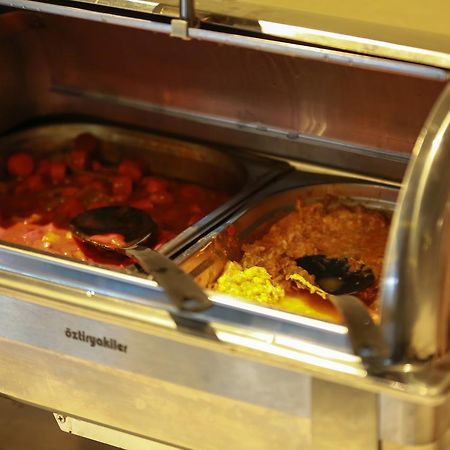 Queen Hotel & Spa Istanbul Bagian luar foto