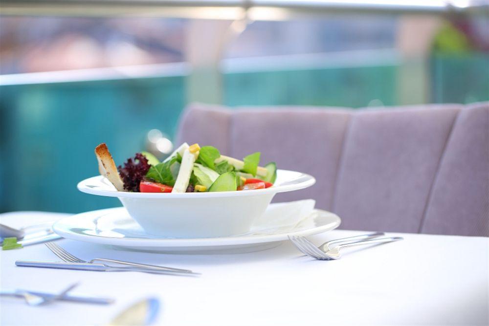 Queen Hotel & Spa Istanbul Bagian luar foto