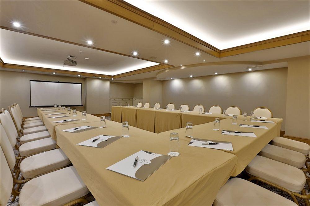 Queen Hotel & Spa Istanbul Bagian luar foto