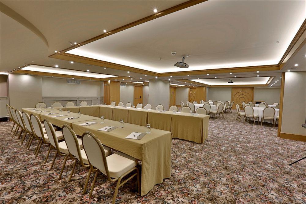 Queen Hotel & Spa Istanbul Bagian luar foto
