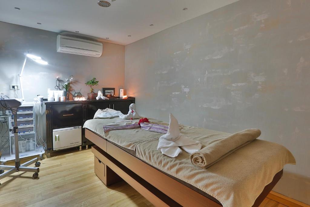 Queen Hotel & Spa Istanbul Bagian luar foto