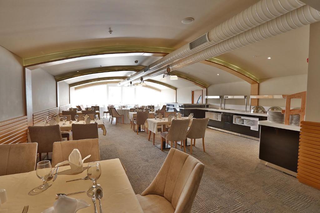 Queen Hotel & Spa Istanbul Bagian luar foto