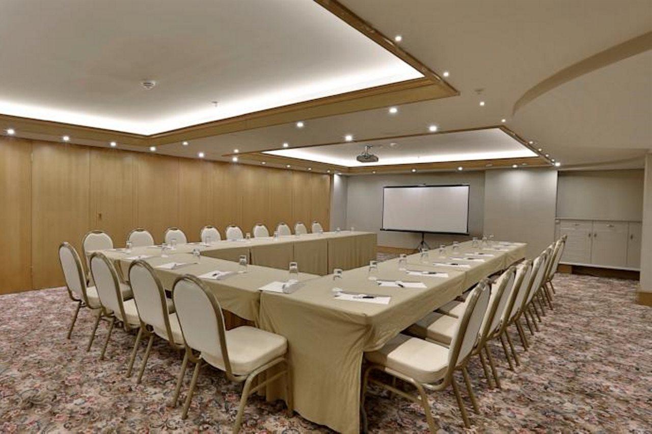 Queen Hotel & Spa Istanbul Bagian luar foto