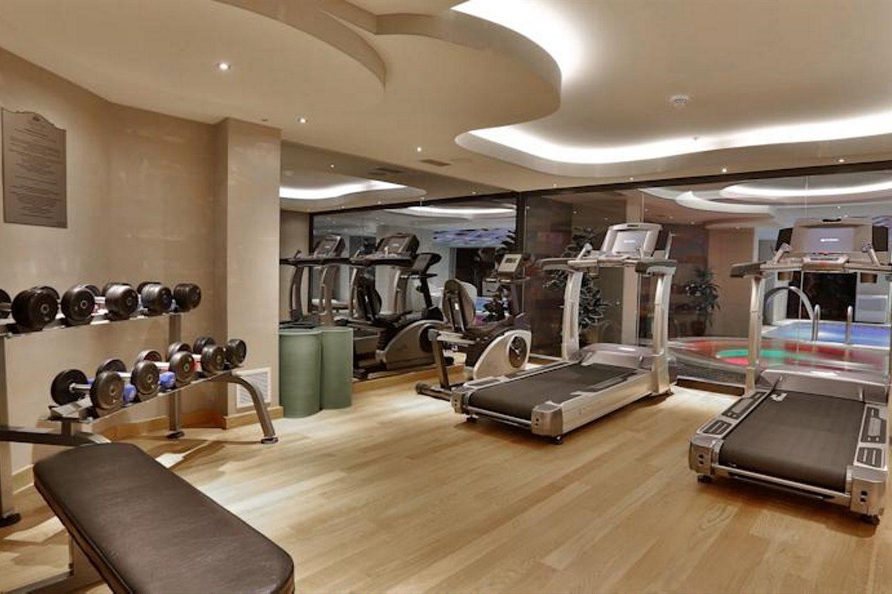 Queen Hotel & Spa Istanbul Bagian luar foto