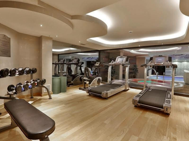 Queen Hotel & Spa Istanbul Bagian luar foto